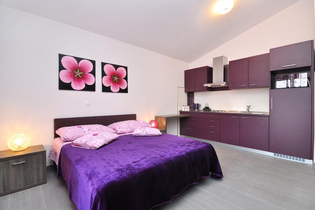 Apartments Zizic Kastela Phòng bức ảnh